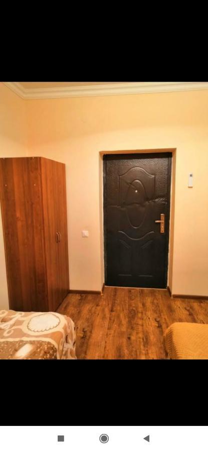 Guesthouse Mira Гагра Екстериор снимка